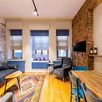 Ganbaru Tours - Private Triplex&duplex דירה
