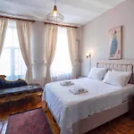 Ganbaru Tours - Private Triplex&duplex דירה