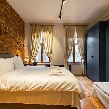 Ganbaru Tours - Private Triplex&duplex Istambul