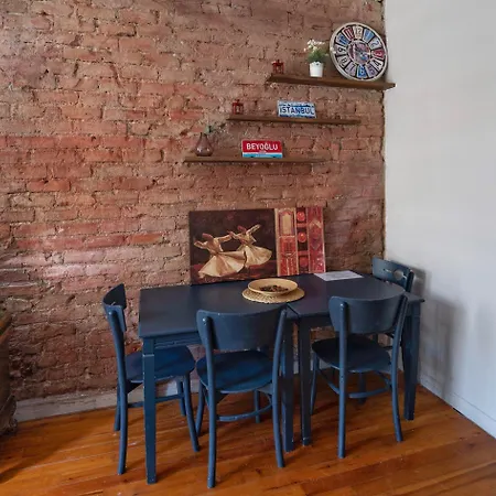 Ganbaru Tours - Private Triplex&duplex Istambul