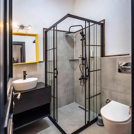 Ganbaru Tours - Private Triplex&duplex איסטמבול